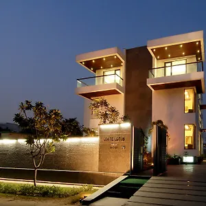 https://silver-ark.top-gurgaonhotels.com